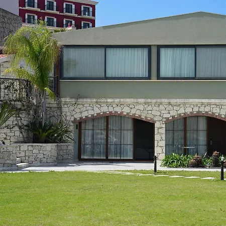 Noa Hotell *