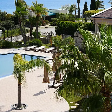 Noa Hotell *